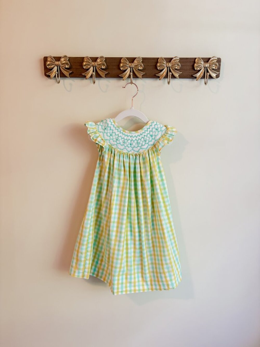 Smock Monkey Girls 2T Gingham Smocked Dress with Ruffle Sleeves